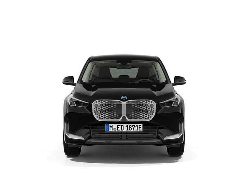 Neu BMW iX1 Performance 230 kW (313 PS) 2025 Schwarz SUV