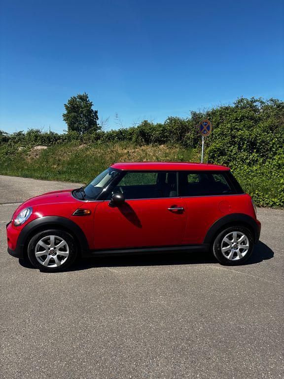 Second-hand Mini ONE 75 CP (55 kW) 2011 Roșu Hatchback