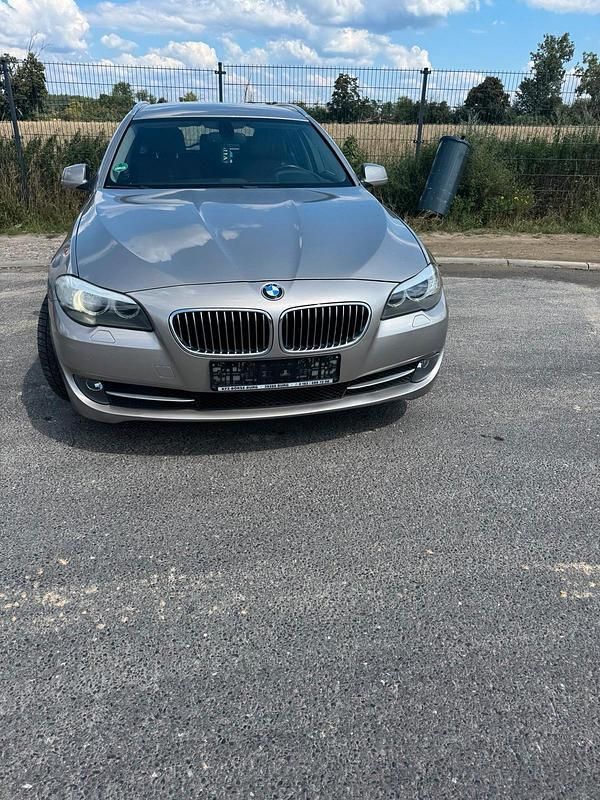 Gold Gebraucht 2011 BMW 530 Kombi | 7.900 € (Superpreis) - Bild 1/4