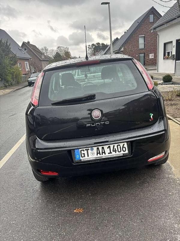 Gebraucht Fiat Punto 77 PS (56 kW) 2011 Kleinwagen