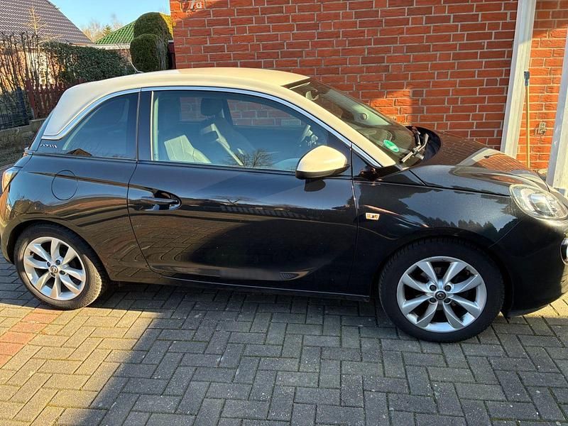 Gebraucht Opel Adam Glam 87 PS (63 kW) 2015 Schwarz Kleinwagen