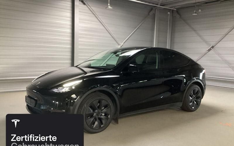 Schwarz Gebraucht 2024 Tesla Model Y Long Range SUV | 44.700 € (Fairer Preis) - Bild 1/4