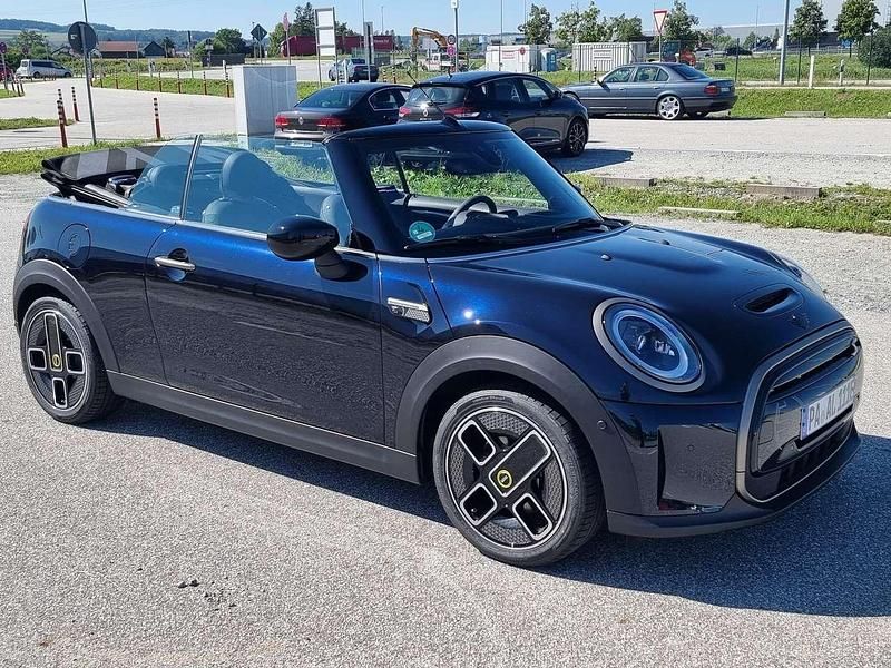 Gebraucht Mini Cooper 135 kW (184 PS) 2023 Schwarz Kleinwagen