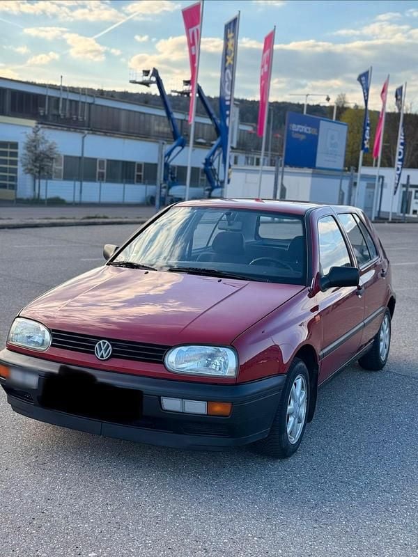Second-hand VW Golf III 75 CP (55 kW) 1992 Roșu Hatchback