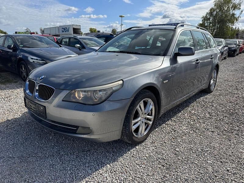 Grau Gebraucht 2007 BMW 525 Kombi | 1.990 € - Bild 1/4