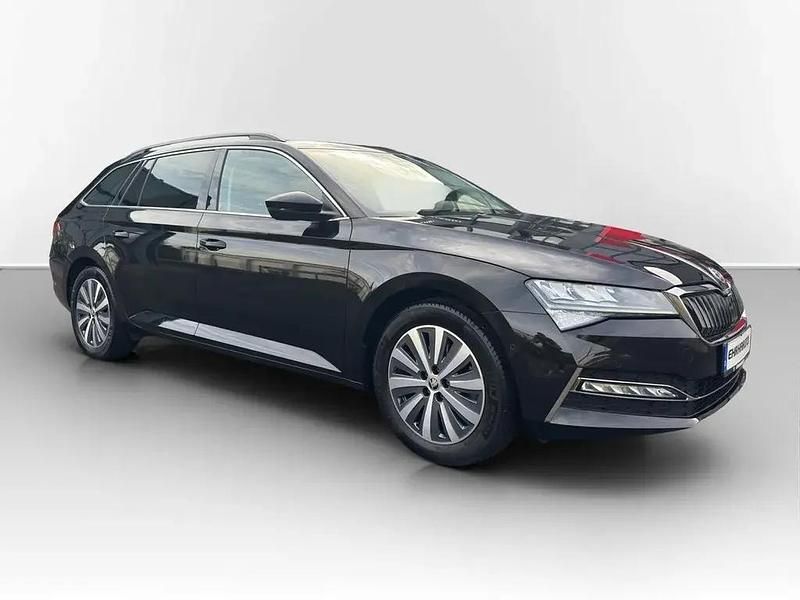 Gebraucht Skoda Superb Ambition 160 PS (117 kW) 2022 Schwarz Kombi