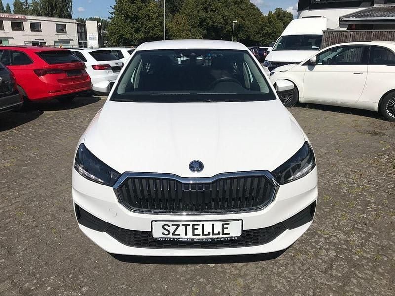 Gebraucht Skoda Fabia Active 80 PS (58 kW) 2023 Weiß Kleinwagen