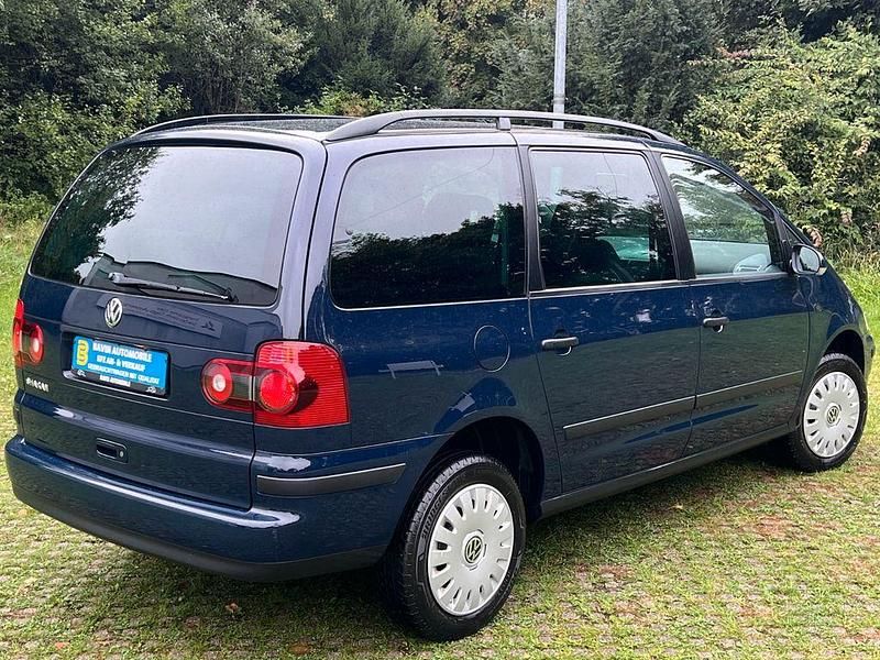 Gebraucht VW Sharan Highline 116 PS (85 kW) 2009 Blau Van / Kleinbus