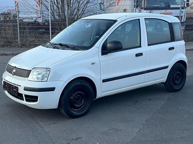 Weiß Gebraucht 2013 Fiat Panda Classica Kleinwagen | 2.500 € (Fairer Preis) - Bild 1/4
