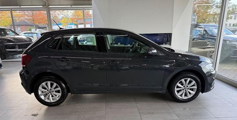Gebraucht VW Polo Comfortline 95 PS (69 kW) 2021 Grau Limousine