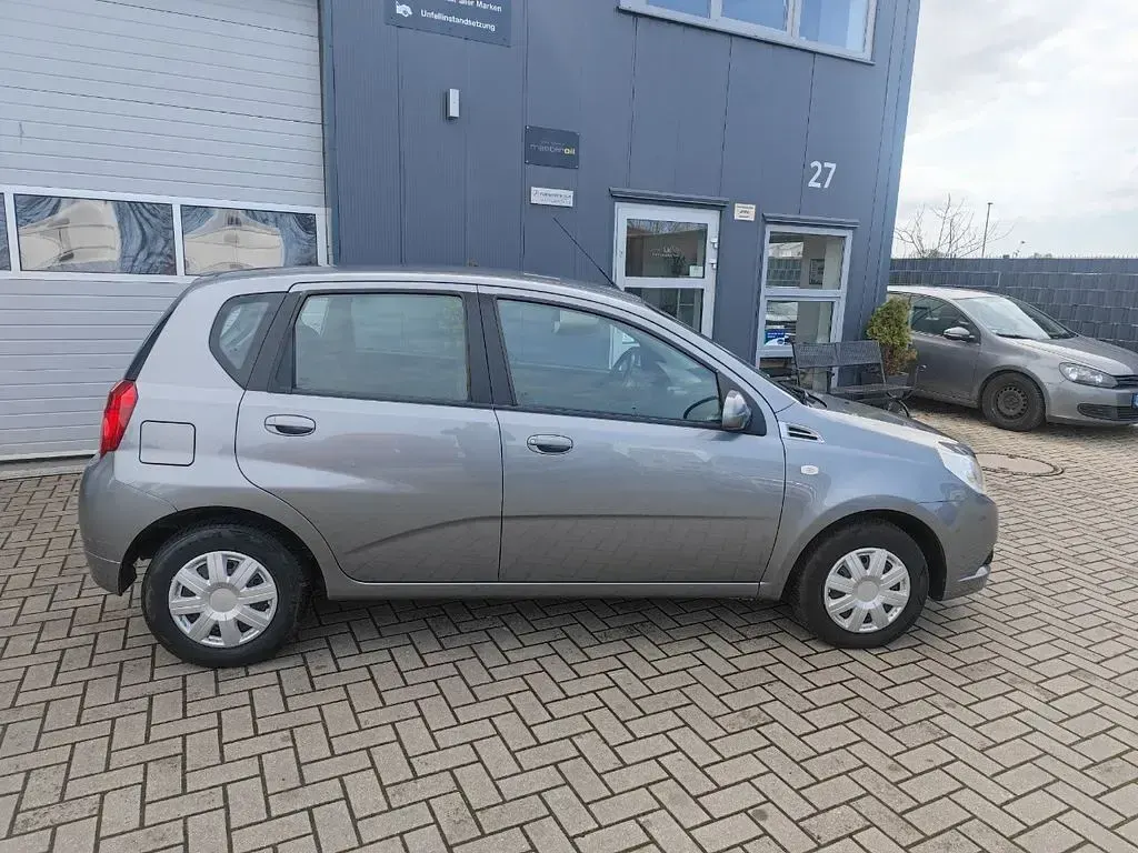 Używany Chevrolet Aveo LS 84 KM (61 kW) 2009 Szary Hatchback
