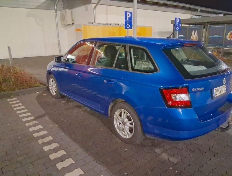 Gebraucht Skoda Fabia Cool Edition 95 PS (69 kW) 2017 Blau Kombi