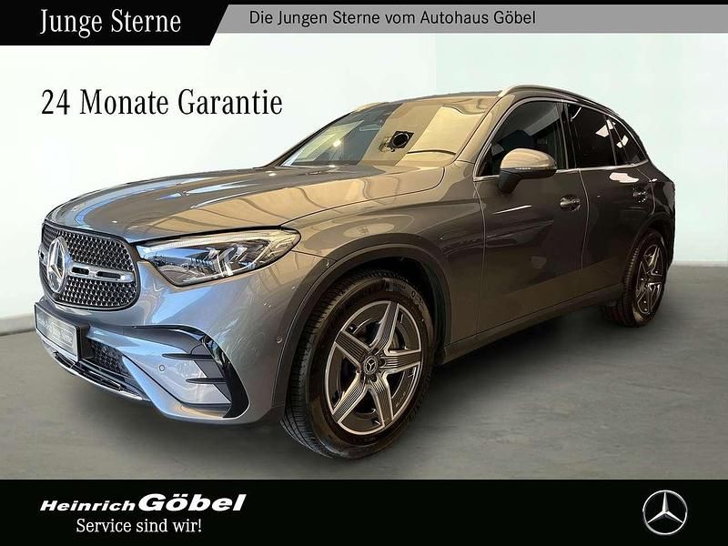 Grau Gebraucht 2022 Mercedes GLC200 AMG SUV | 48.900 € (Etwas zu teuer) - Bild 1/4