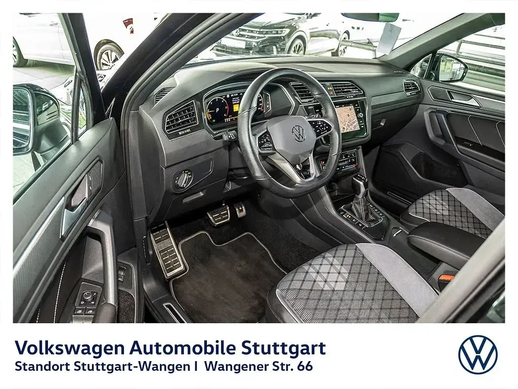 Gebraucht VW Tiguan R-line 150 PS (110 kW) 2023 Schwarz SUV