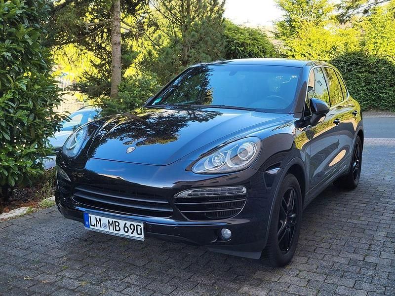 Schwarz Gebraucht 2010 Porsche Cayenne SUV | 17.000 € (Fairer Preis) - Bild 1/4