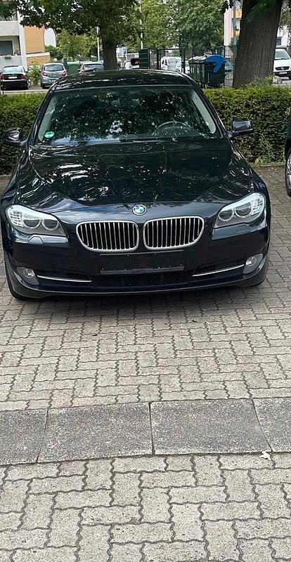 Usata BMW 520 184 CV (135 kW) 2011 Nero Berlina