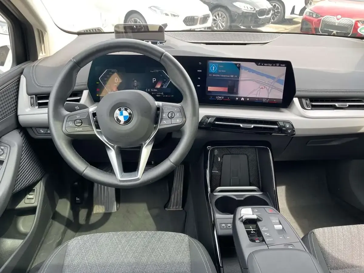 Gebraucht BMW 220 Active Tourer 170 PS (125 kW) 2025 Mineralweiss Van / Kleinbus