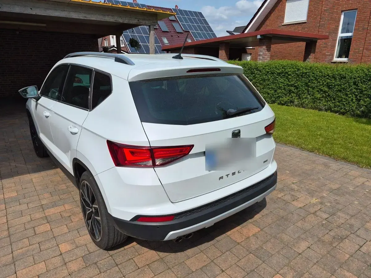 Używany Seat Ateca 4Drive 190 KM (139 kW) 2017 Biały SUV
