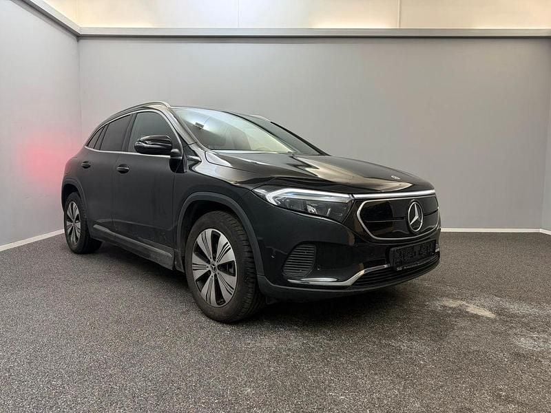 Gebraucht Mercedes EQA250+ 139 kW (190 PS) 2022 Nachtschwarz SUV