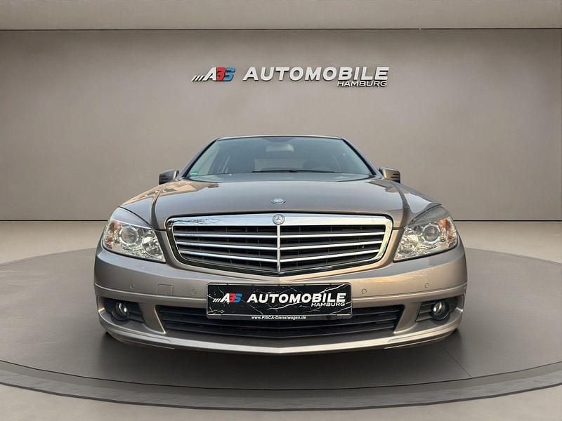 Gebraucht Mercedes C180 Elegance 156 PS (114 kW) 2009 Grau Limousine