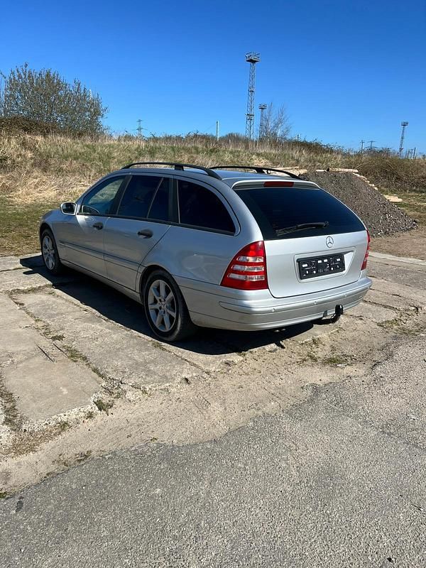 Gebraucht Mercedes C200 163 PS (119 kW) 2003 Grau Kombi