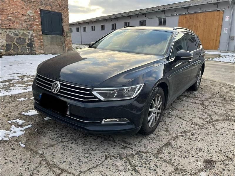 Gebraucht VW Passat Highline 150 PS (110 kW) 2016 Schwarz Kombi