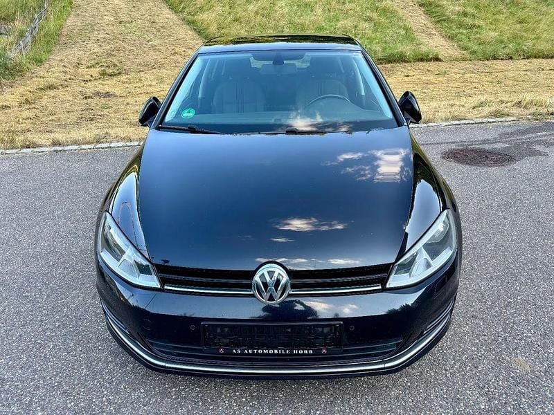 Schwarz Gebraucht 2017 VW Golf VII Limousine | 10.890 € (Fairer Preis) - Bild 1/4