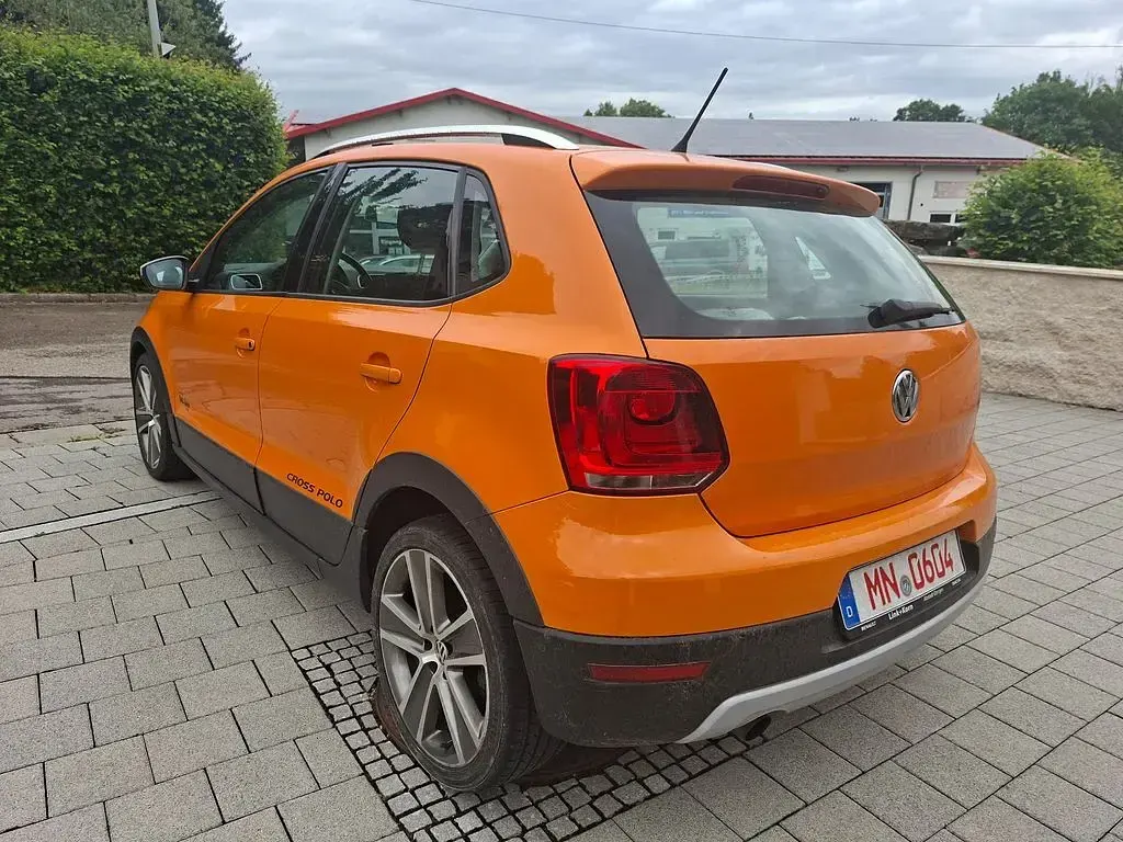 Gebraucht VW Polo Cross 90 PS (66 kW) 2013 Orange Kleinwagen