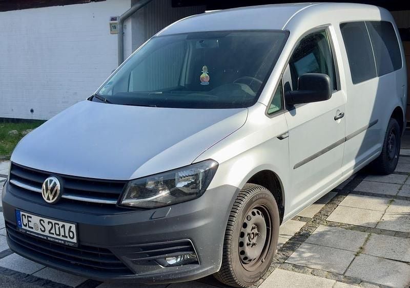 Gebraucht VW Caddy 102 PS (75 kW) 2019 Silber Van / Kleinbus