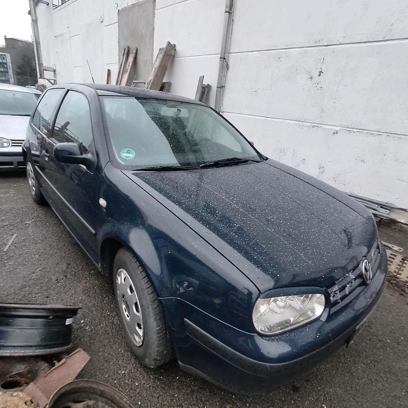 Gebraucht VW Golf IV 105 PS (77 kW) 2002 Blau Limousine