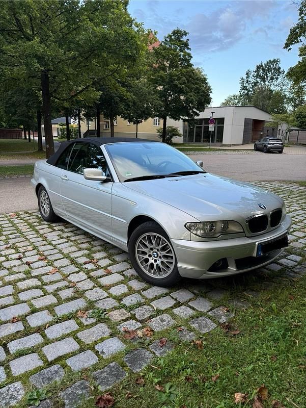 Grau Gebraucht 2006 BMW 318 Cabriolet Cabrio | 12.999 € (Teuer) - Bild 1/4