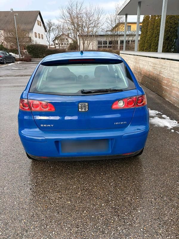 Gebraucht Seat Ibiza 64 PS (47 kW) 2004 Blau Kleinwagen