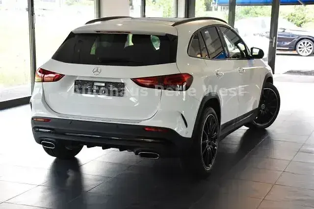 Gebraucht Mercedes GLA220 AMG line 190 PS (139 kW) 2021 Weiß SUV
