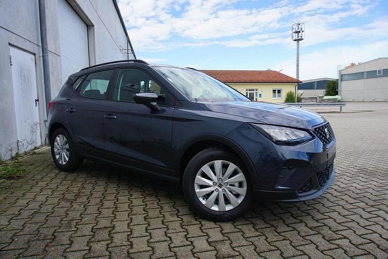 Magnetic grau Neu 2024 Seat Arona Style SUV | 22.950 € (Superpreis) - Bild 1/4