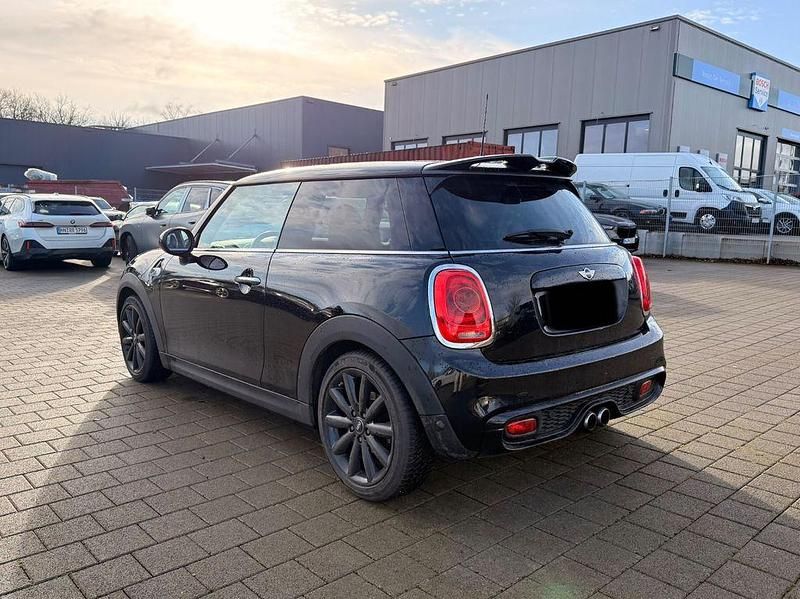 Gebraucht Mini Cooper S 192 PS (141 kW) 2018 Schwarz Kleinwagen