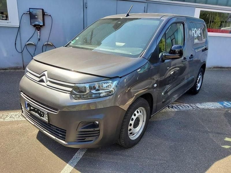 Grau Gebraucht 2022 Citroën e-Berlingo Van / Kleinbus | 17.777 € (Guter Preis) - Bild 1/2