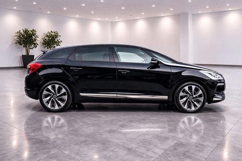 Gebraucht Citroën DS5 So Chic 163 PS (119 kW) 2013 Schwarz Kleinwagen