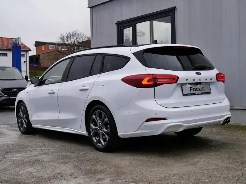 Neu Ford Focus ST-Line 155 PS (114 kW) 2025 Frozen white (weiß) Kombi