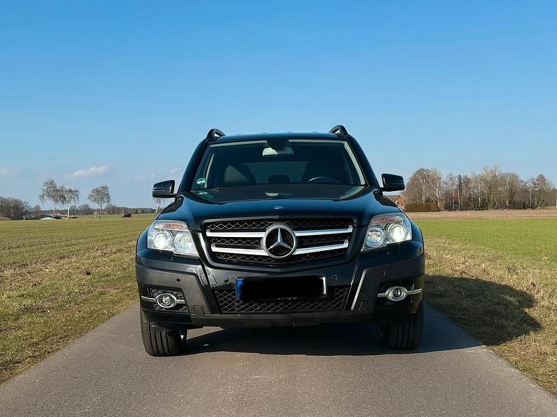Gebraucht Mercedes GLK320 224 PS (164 kW) 2009 Schwarz SUV