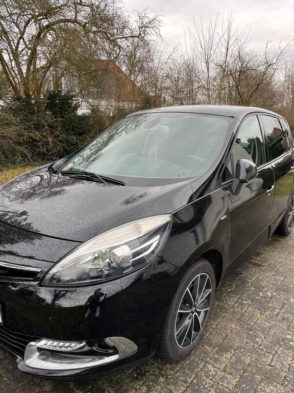 Schwarz Gebraucht 2013 Renault Scénic III Bose Edition Van / Kleinbus | 3.500 € - Bild 1/4