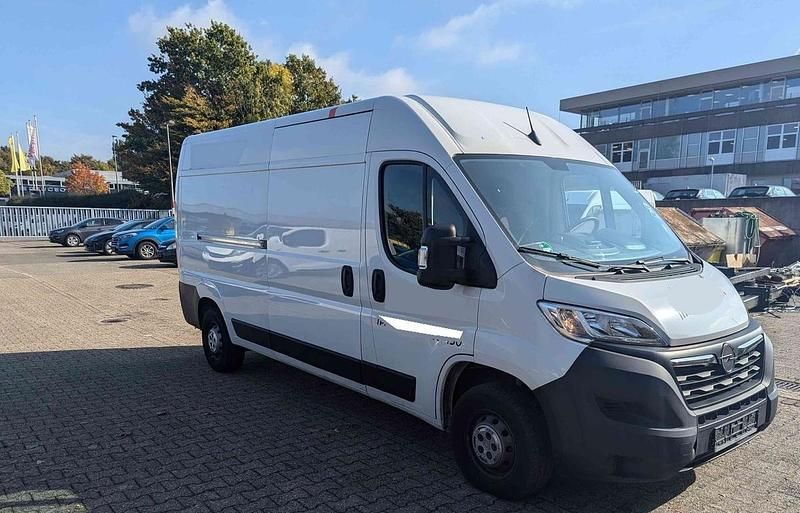 Weiß Gebraucht 2022 Opel Movano Van | 20.540 € (Superpreis) - Bild 1/4