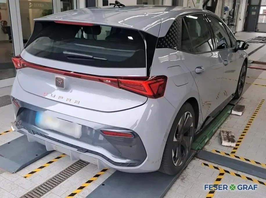 Brugt Cupra Born 150 kW (204 HK) 2024 Grå Hatchback