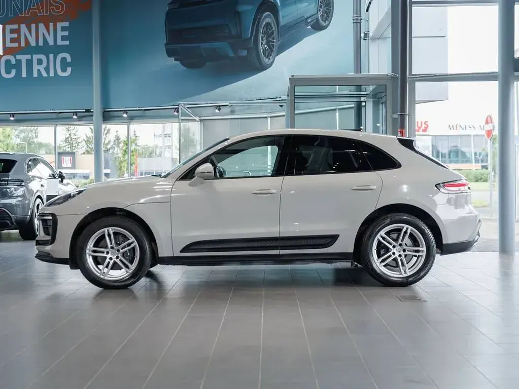 Gebraucht Porsche Macan 265 PS (194 kW) 2022 Grau SUV