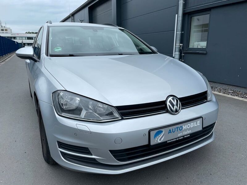 Silber Gebraucht 2013 VW Golf VII Kombi | 7.490 € (Etwas zu teuer) - Bild 1/4