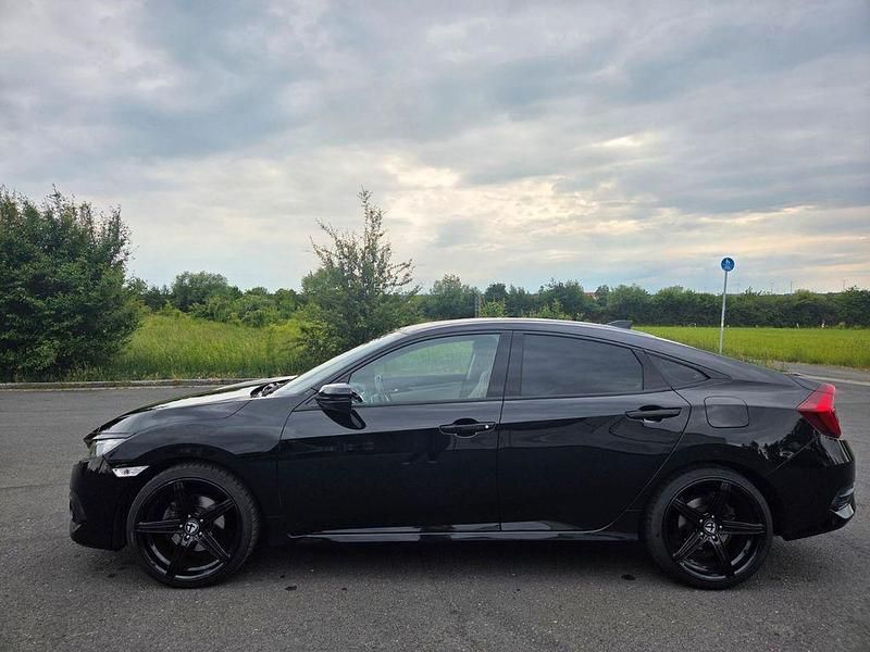 Gebraucht Honda Civic 182 PS (133 kW) 2017 Schwarz Limousine
