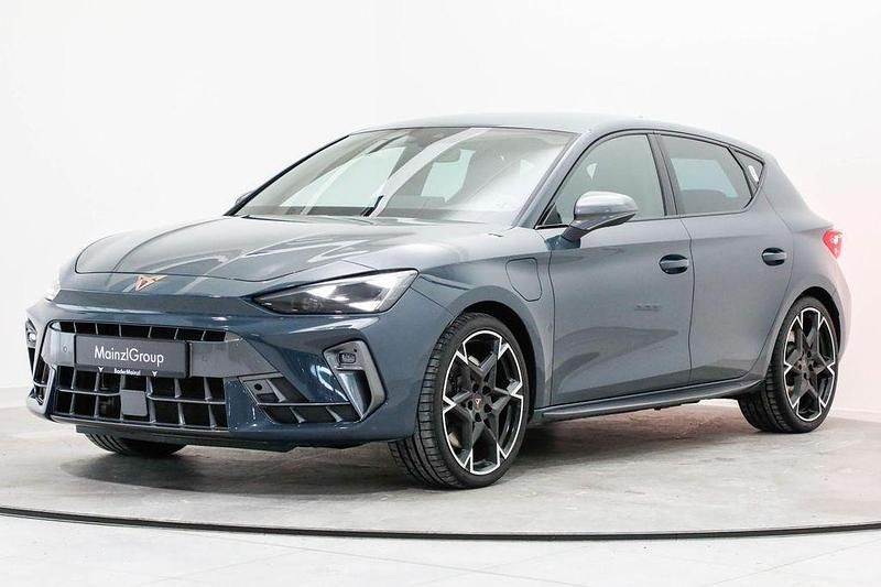 Gebraucht Cupra Leon VZ 272 PS (200 kW) 2025 Fjord blau Limousine