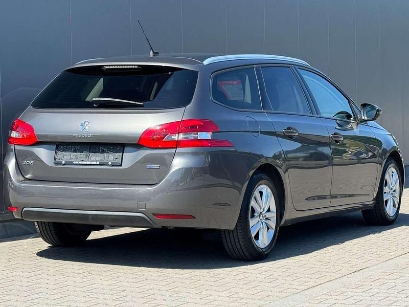 Gebraucht Peugeot 308 SW Active 131 PS (96 kW) 2017 Lackierung platiniumgrau/meta Kombi
