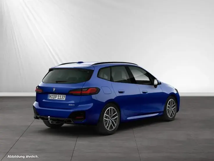 Gebraucht BMW 220 M Sport 170 PS (125 kW) 2025 Portimao blau metallic Coupé