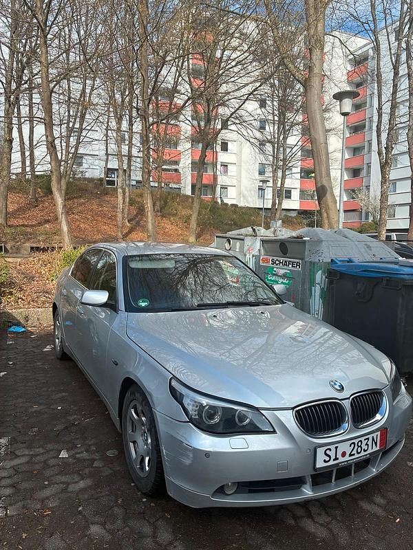 Gebraucht BMW 525 177 PS (130 kW) 2005 Grau Limousine