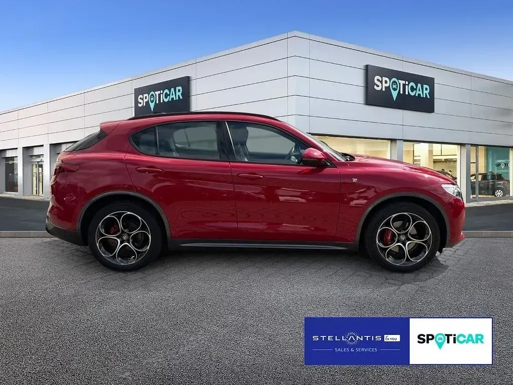 Gebraucht Alfa Romeo Stelvio Ti 209 PS (153 kW) 2022 Rot SUV